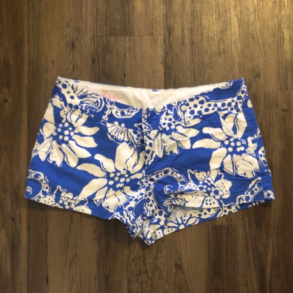 Lilly Pulitzer Blue Floral Shorts Size 10